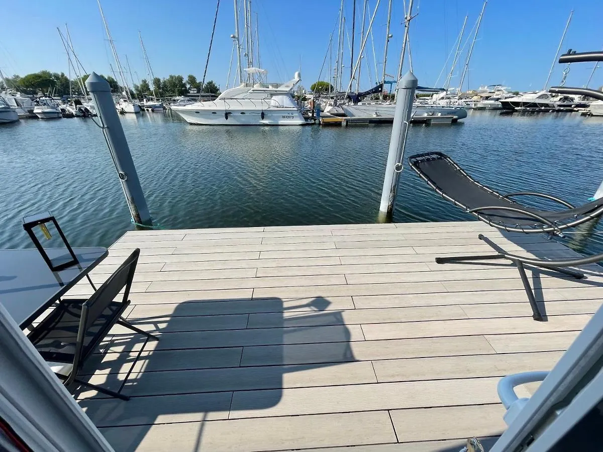 Botel Marina Degli Estensi Floating Resort Llido Degli Estensi