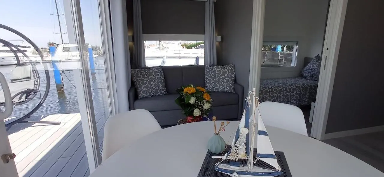 Botel Marina Degli Estensi Floating Resort Llido Degli Estensi