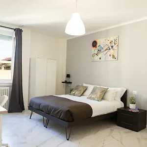 Santa Marta Apartment Mailand